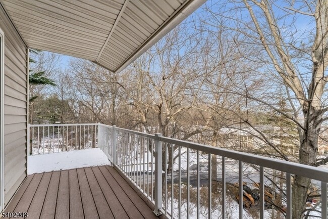 Building Photo - 48 Westchester Terrace