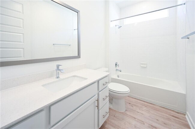 Building Photo - 645 Peace Way