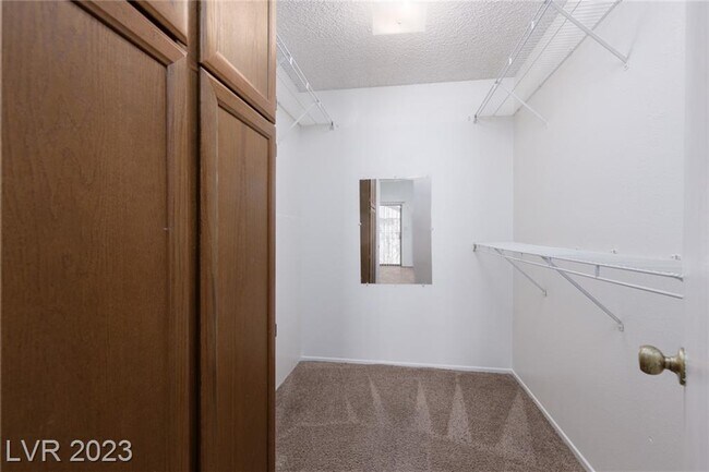 Building Photo - 8432 Mulcahy Ave