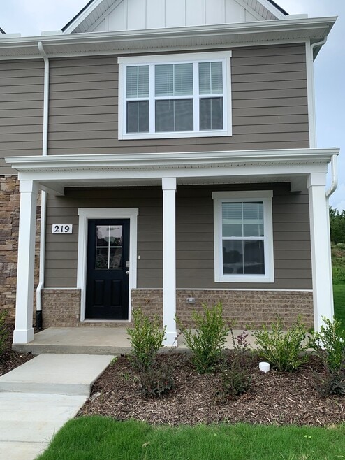 Building Photo - 219 Catherine Ln
