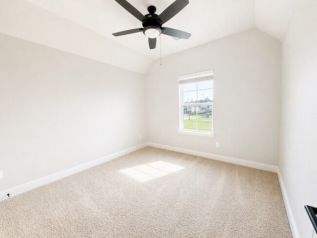 Building Photo - 2307 Birch View Ln