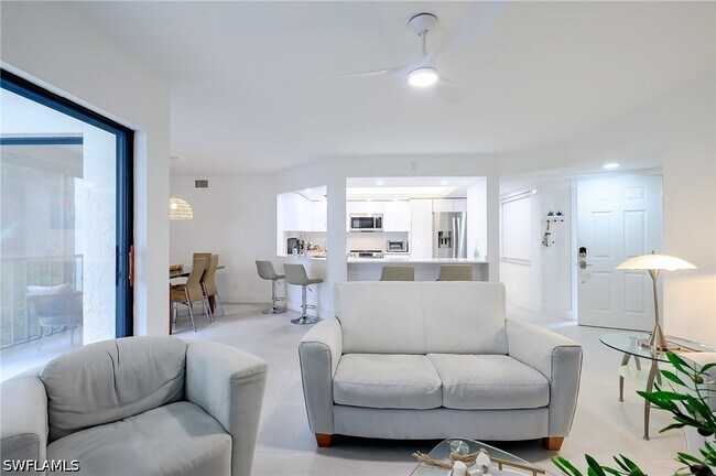 Building Photo - 592 Beachwalk Cir