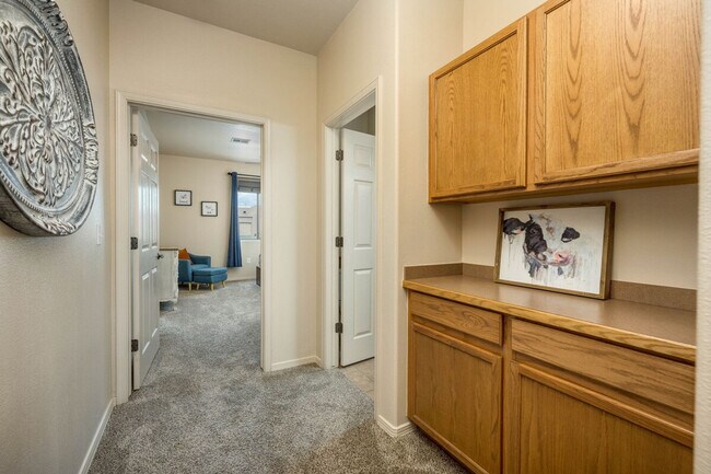 Building Photo - 2711 Sunrise Point Rd