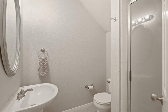 Building Photo - 18121 Whitewater Cove
