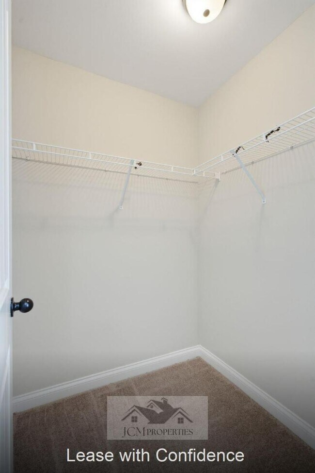 Building Photo - 938 Cobble Dr