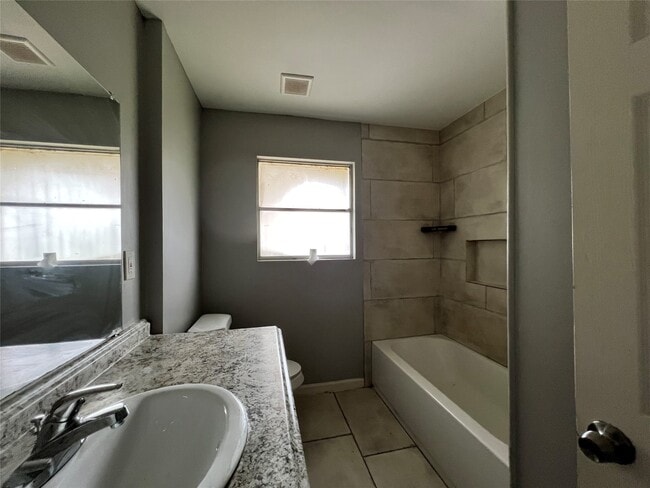 Building Photo - 10859 Fairland Dr