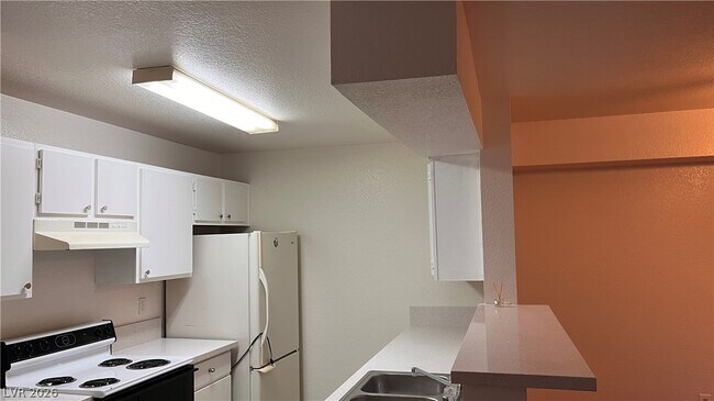 Building Photo - 8101 W Flamingo Rd