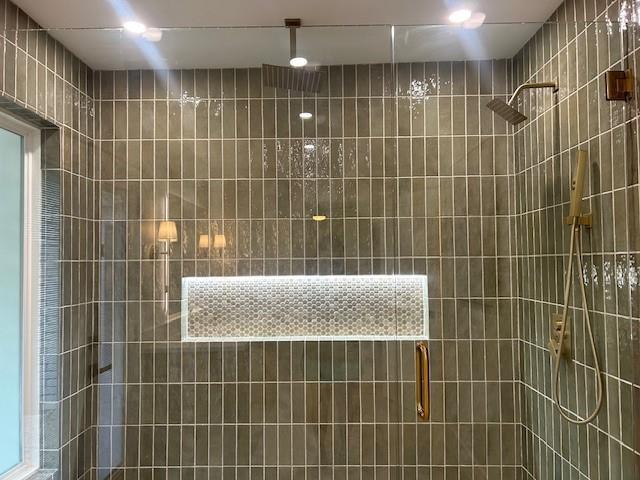 Building Photo - 7728 Lemmonwood Dr