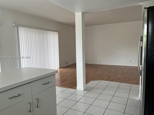 Building Photo - 4730 SW 62nd Way