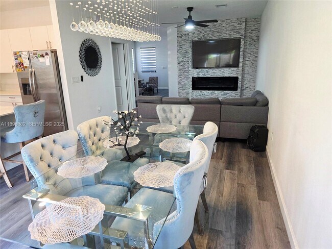 Building Photo - 13130 SW 232nd Ter