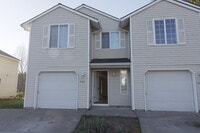 Building Photo - 3 Bedroom 2.5 Bathroom 
Townhome