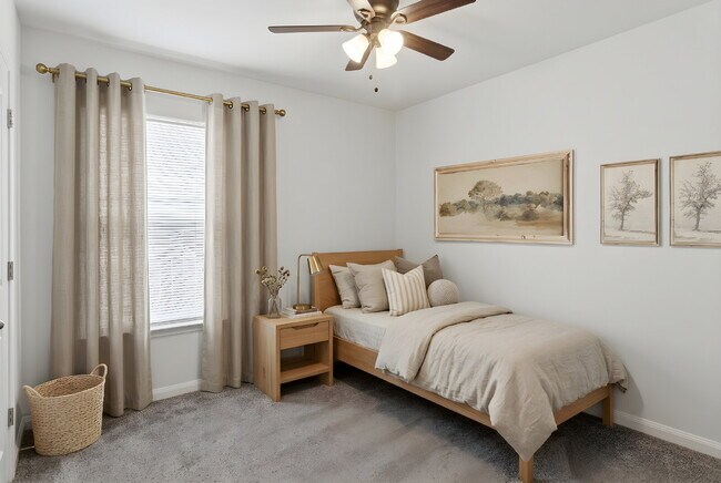 Building Photo - Charming 3-bedroom, 2-bath home located in the gated community of Southern Hills!