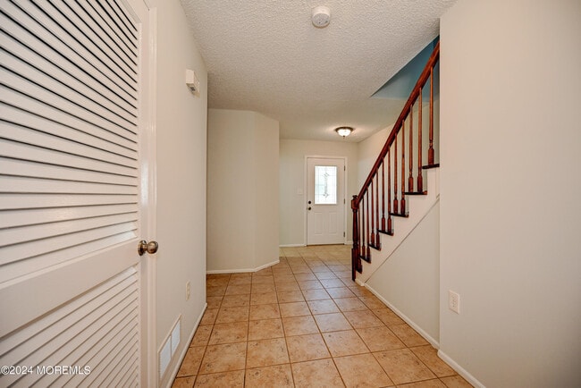 Building Photo - 44 Mariners Cove