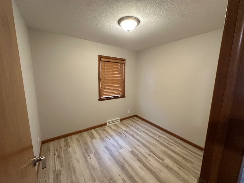 Building Photo - 3019 S Prairie Ave