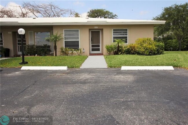 Building Photo - 20844 Vinesta Cir