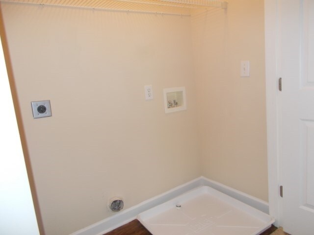 Building Photo - 5028 Shadow Pine Drive