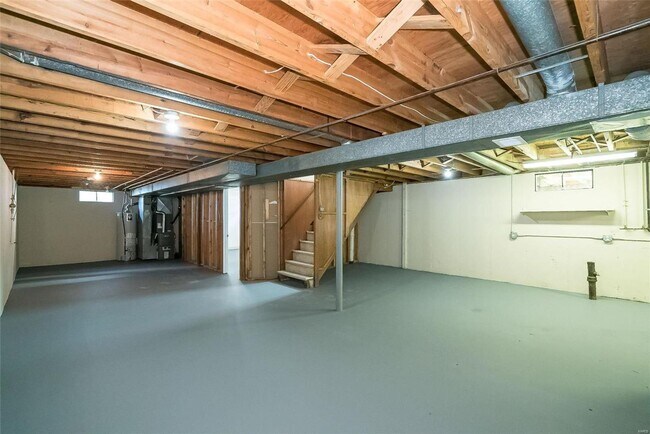 Building Photo - 1060 Kingsbrook Ln