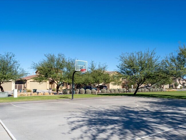 Building Photo - Modern Comfort Meets Community Living – 3 Bed, 2 Bath Beauty with Resort-Style Amenities!