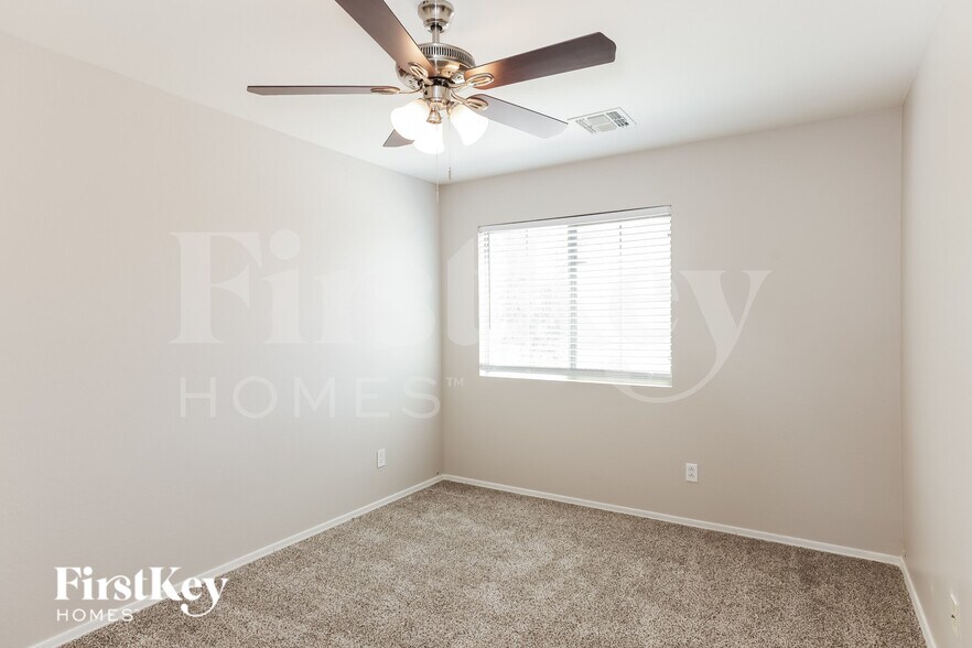 Building Photo - 5570 E Flowing Spring