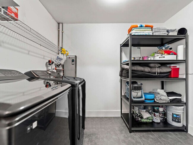 Building Photo - 2740 NW 21st St