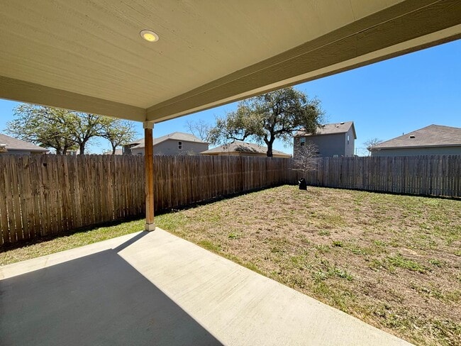 Building Photo - 3518 Strawberry Grv