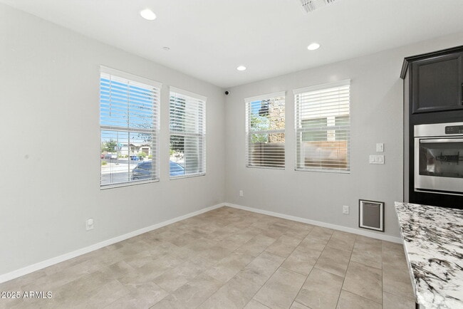 Building Photo - 1935 S Follett Way