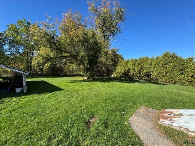 Building Photo - 5623 Bridge St