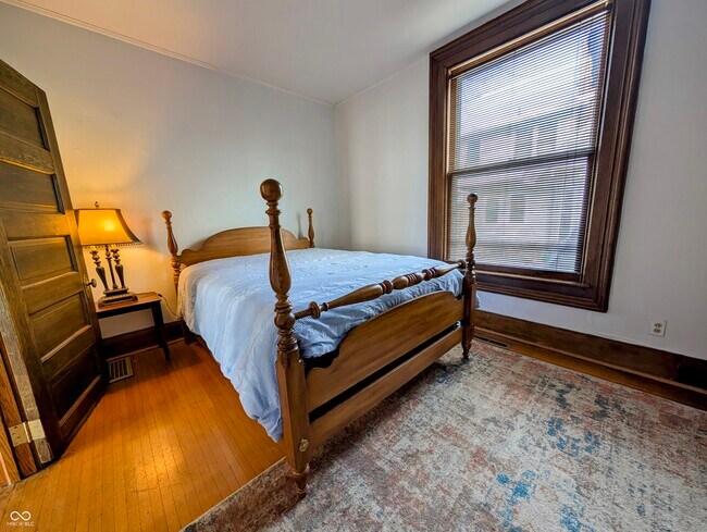 Building Photo - 1104 Franklin St