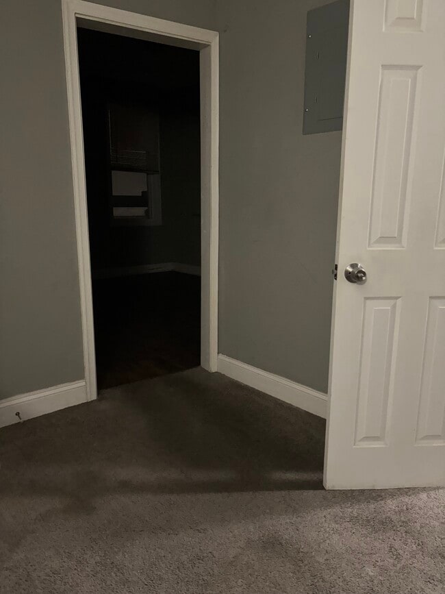 Building Photo - 61 Allendale St