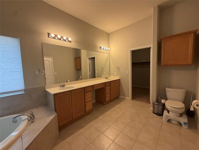 Building Photo - 11106 Bruneau Trail