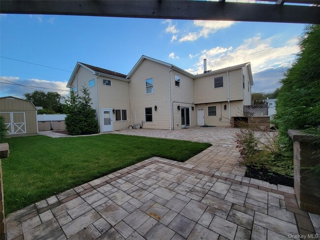 Building Photo - 4143 Harriet Rd