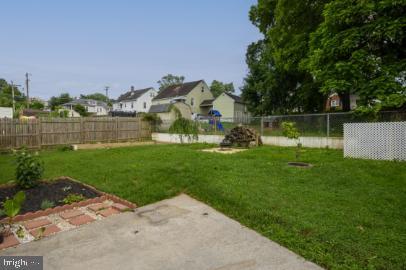 Building Photo - 237 3rd Ave