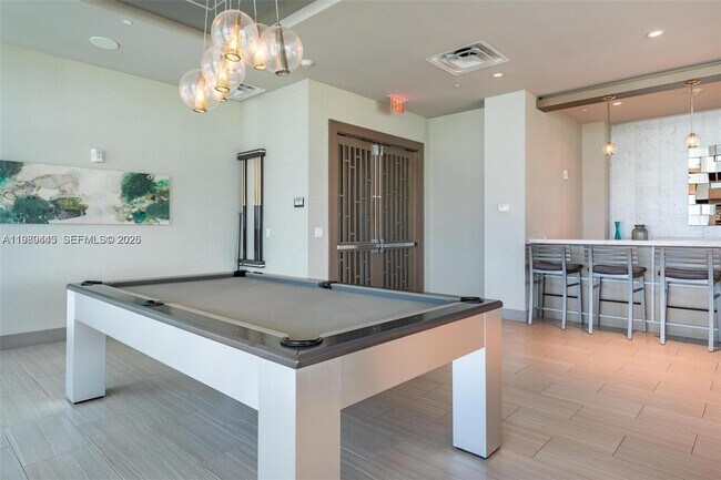 Building Photo - 5300 Paseo Blvd