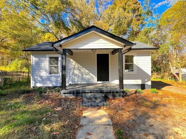 Primary Photo - 1506 Lake St