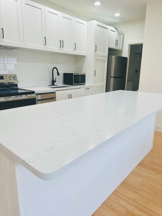 Building Photo - 1401 N 36th St