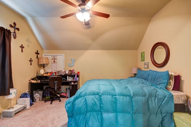 Building Photo - JULY 2026 PRE-LEASE Spacious 4 Bedroom 4 Bathroom Home