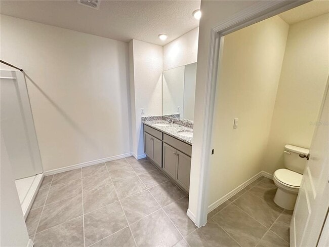 Building Photo - 1169 Cascades Ave