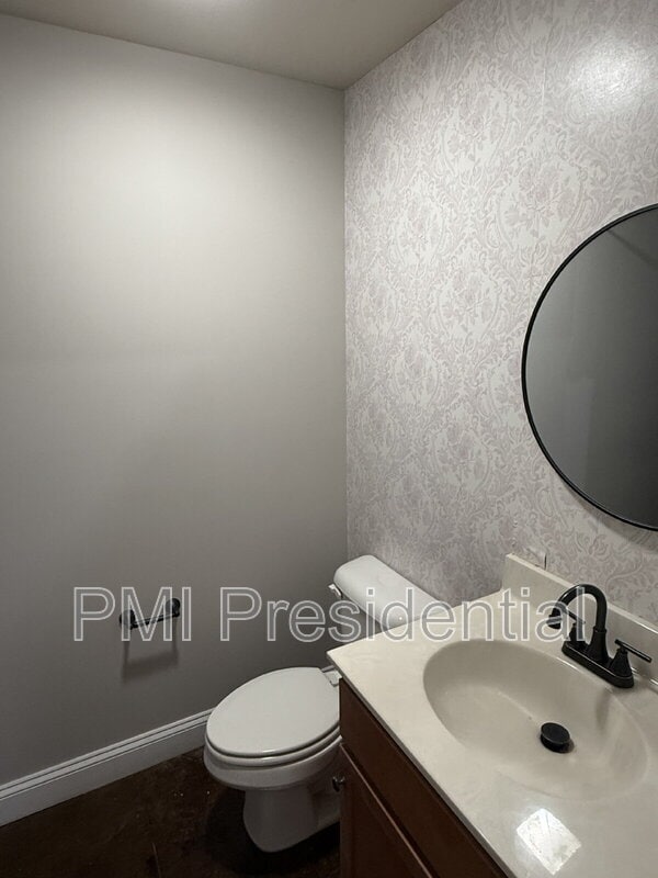 Building Photo - 1107 N 27th St