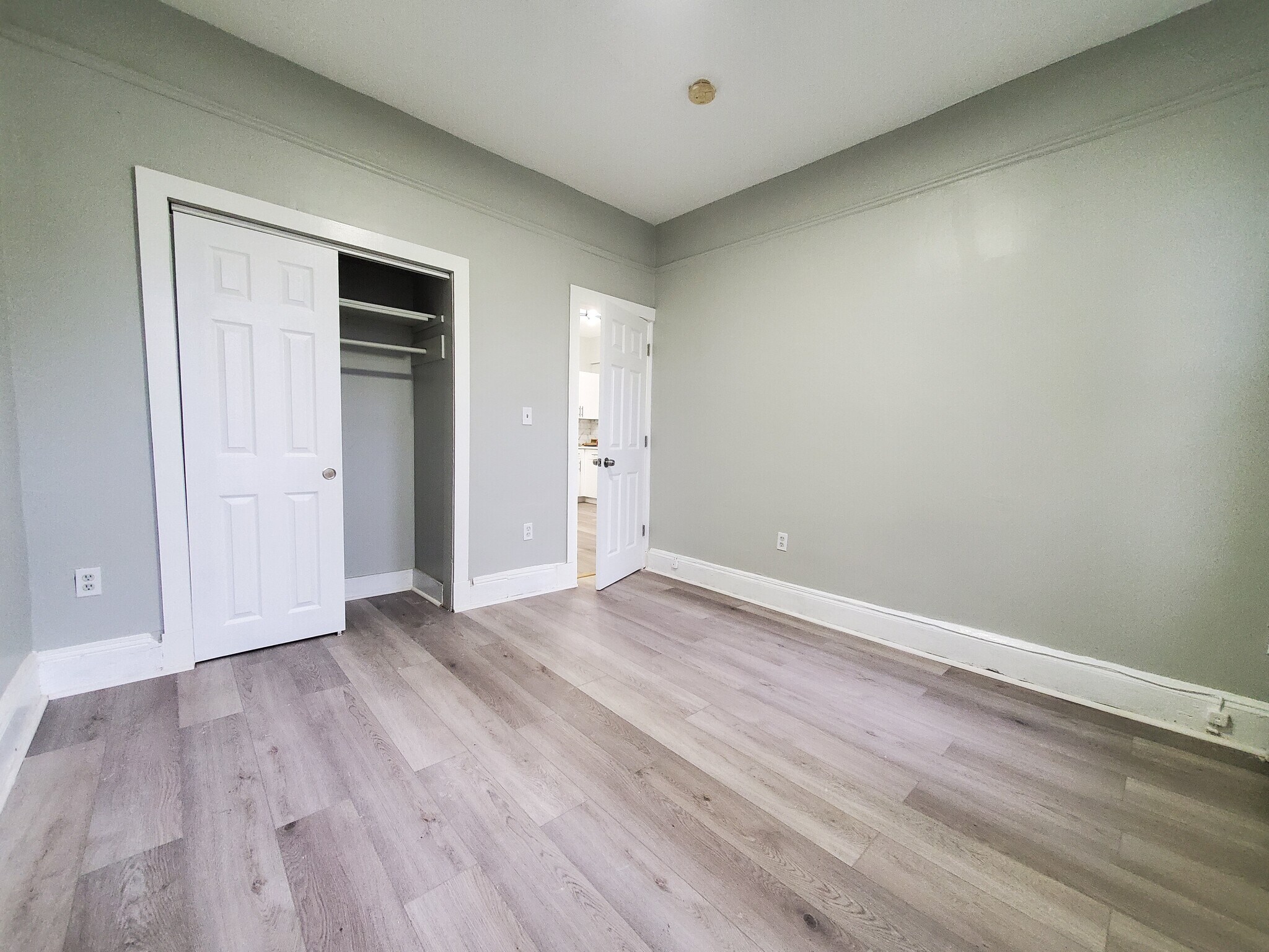 135 W 54th St 2 - 133 W 54th St