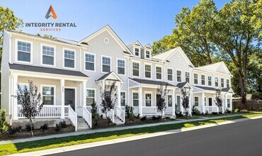 Building Photo - Two bedroom 2 1/2 bath Minutes from downtown Mooresville - Move In Special