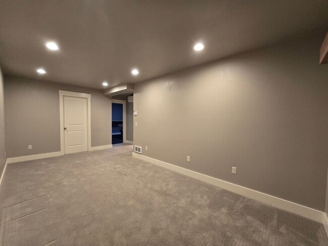 Building Photo - 4 bed 2 bath home in Josephine Crossing