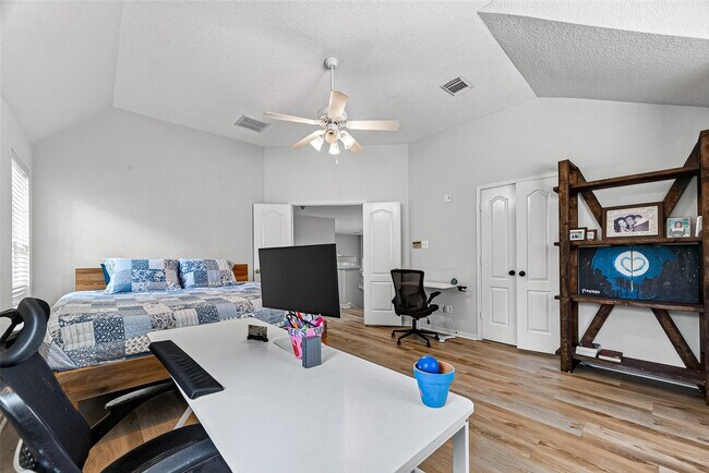 Building Photo - 150 Wisteria Walk Cir