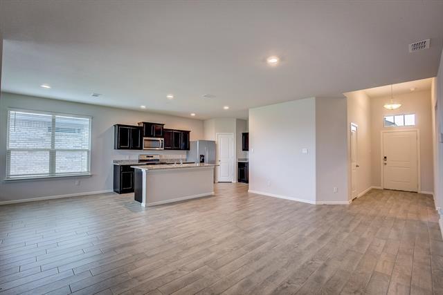 Building Photo - 8504 Wildwest Dr