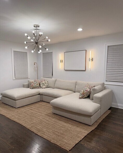 Building Photo - 61 Chestnut St