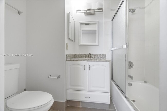 Building Photo - 725 SW 148th Ave