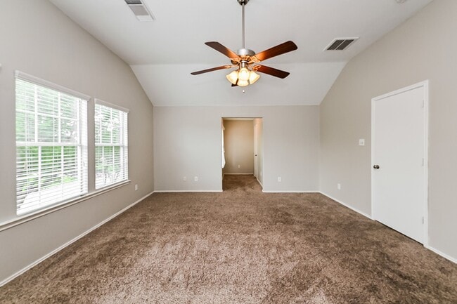 Building Photo - 4435 Sprangletop Ave