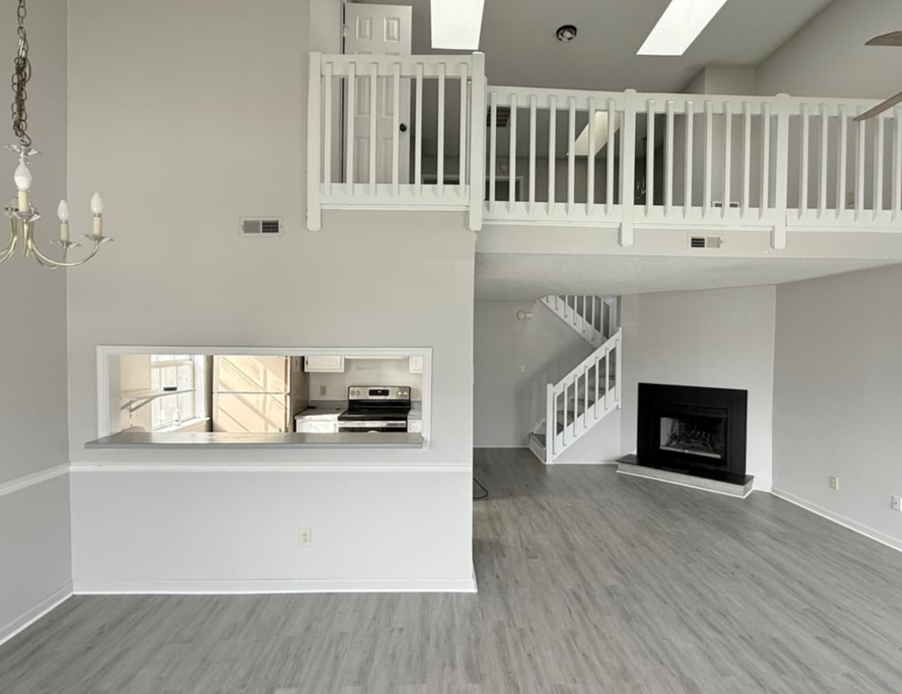 Building Photo - 3938 Roebling Ln