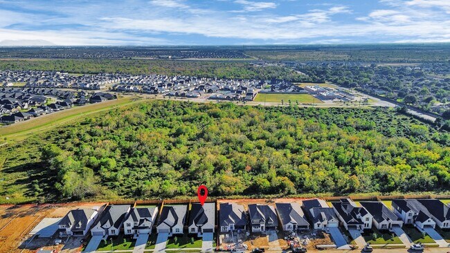 Building Photo - 32031 Victoria Meadow Dr