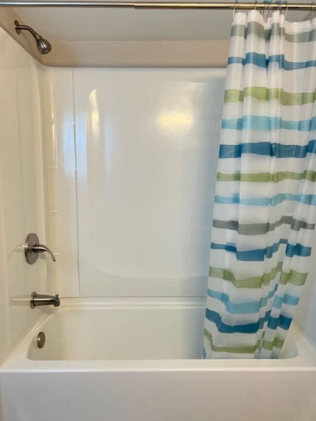 Building Photo - 27385 Park Ct