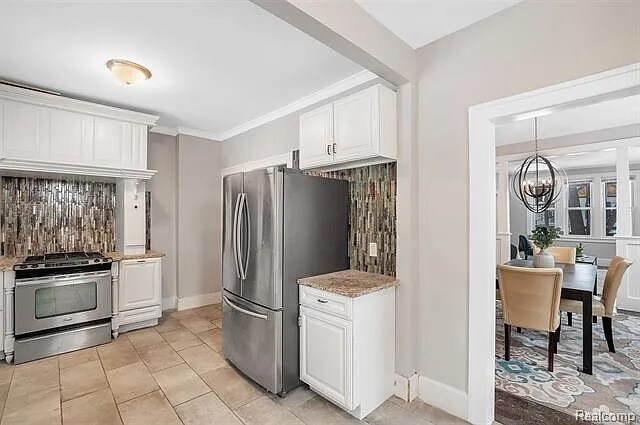 Building Photo - 22216 Park St